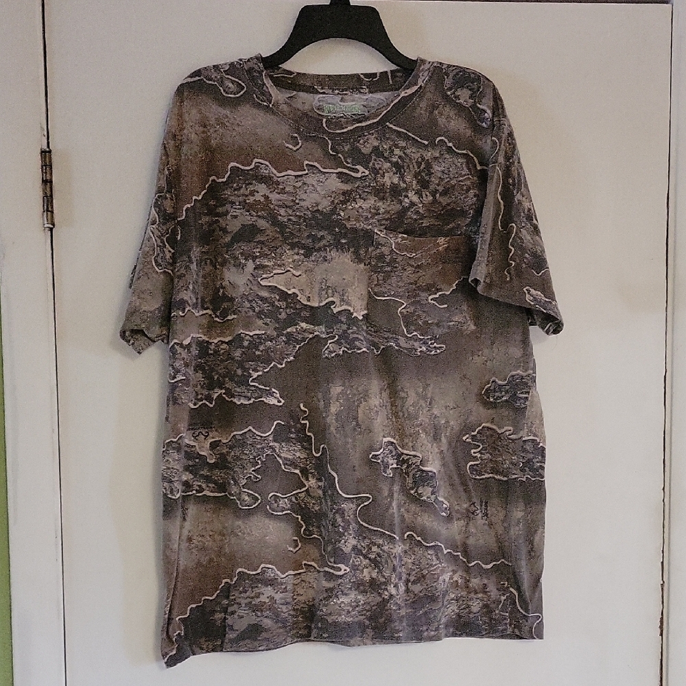 Men's Camouflage Pocket T-Shirt